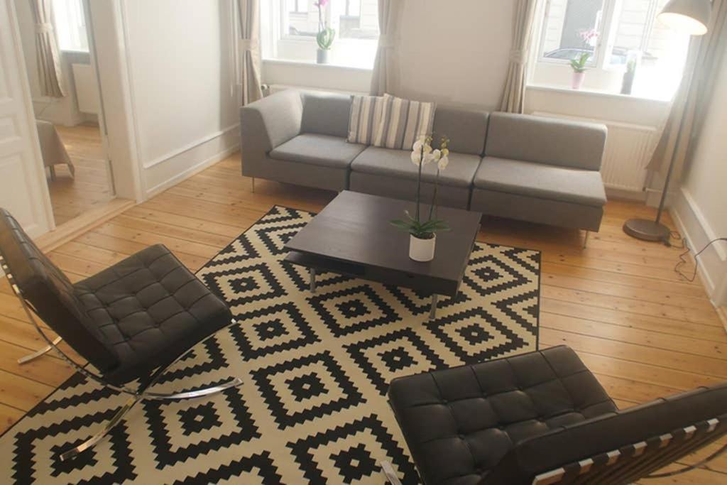 Next To New Harbor / 3 Bedroom & 2 Bath Копенгаген